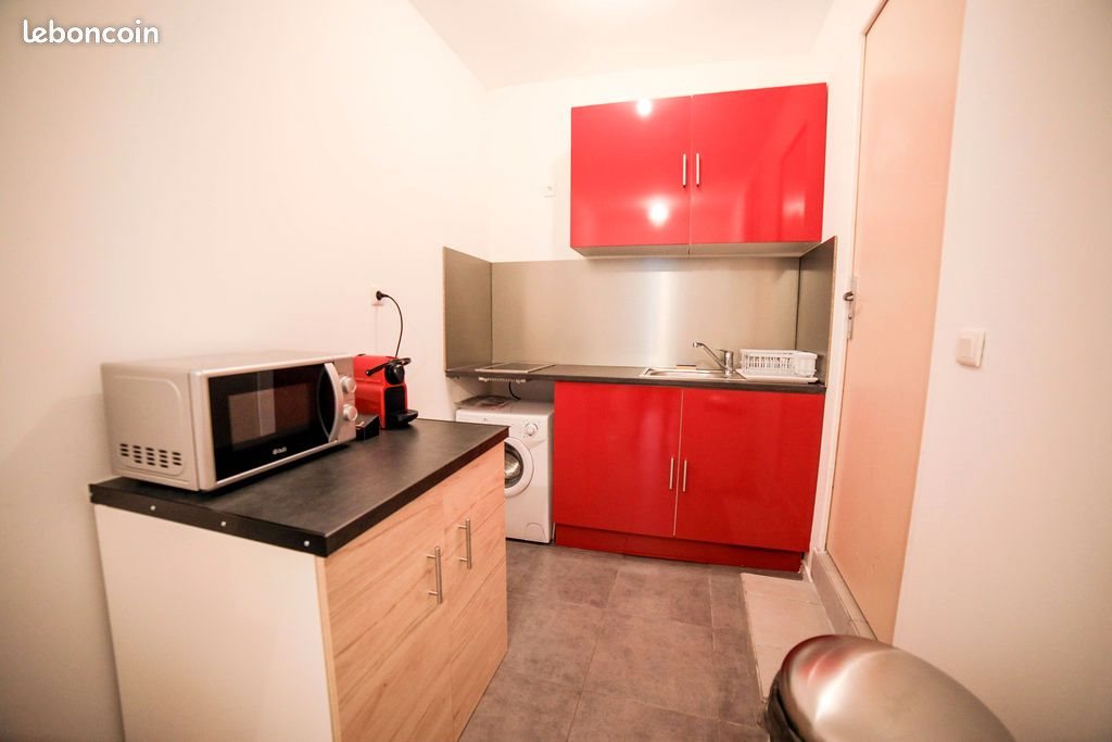 Appartement à louer, 27m², Nîmes