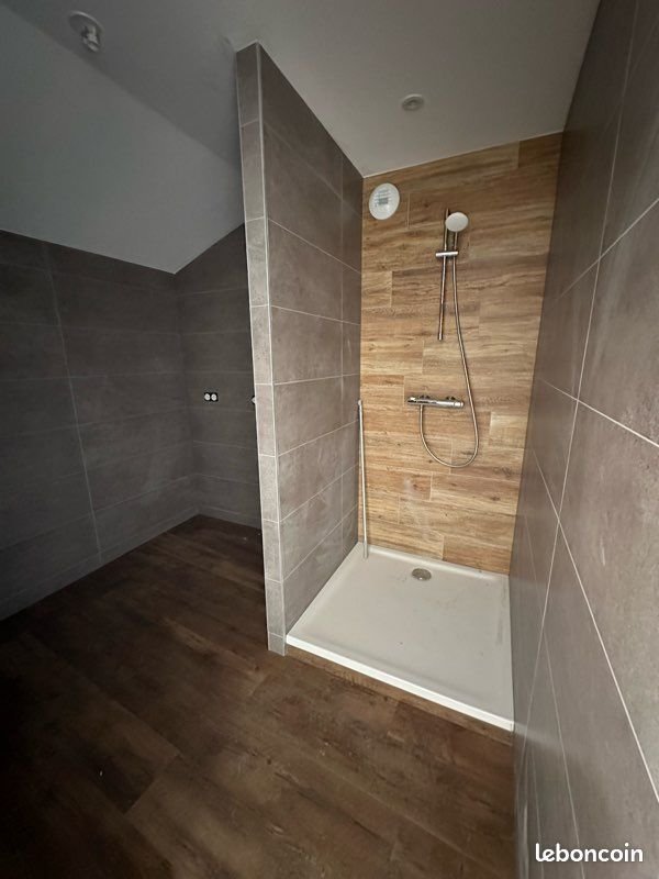 Appartement à louer, 51m², Saint-Symphorien-de-Lay