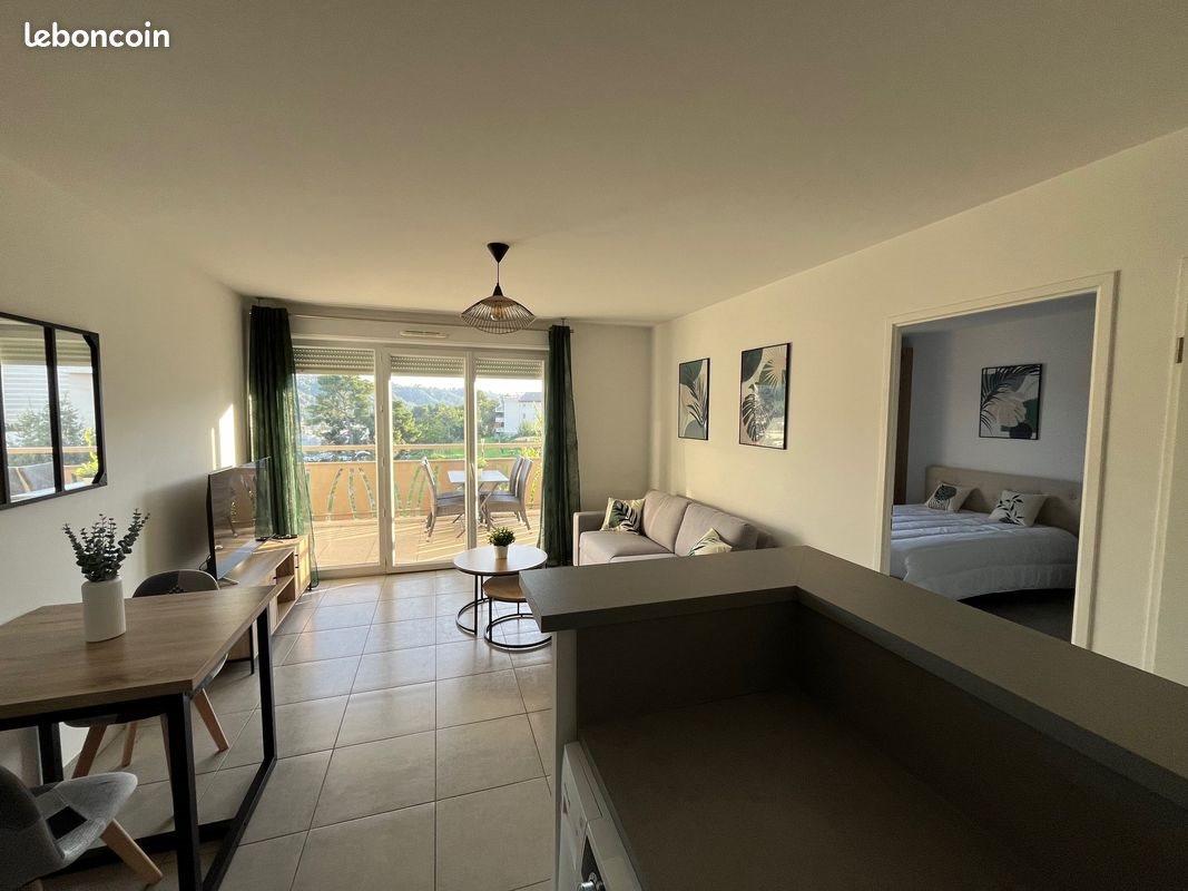 Appartement à louer, 41m², Carros