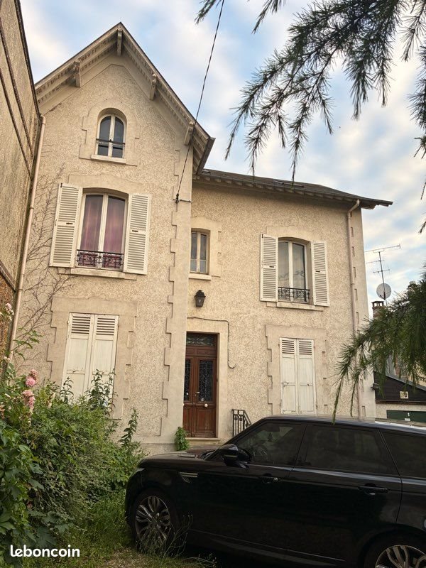 Maison à louer, 250m², Les Mureaux