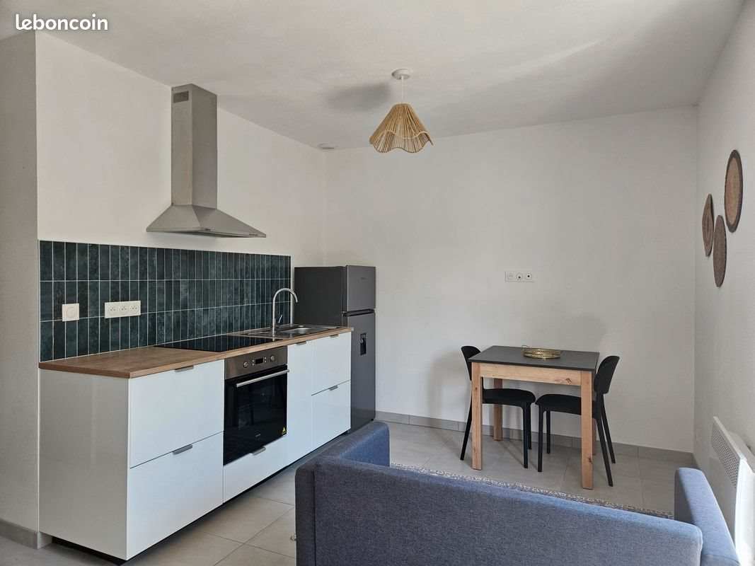 Appartement à louer, 22m², Pont-de-Chéruy