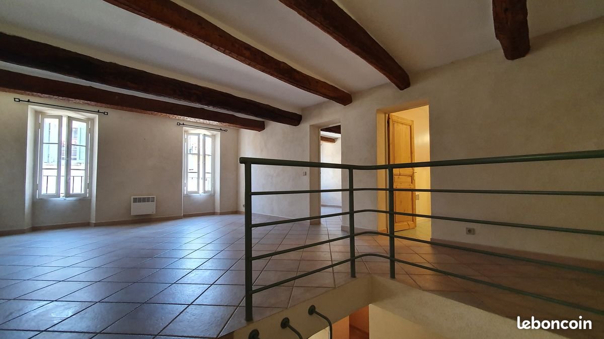 Appartement à louer, 70m², Hyères