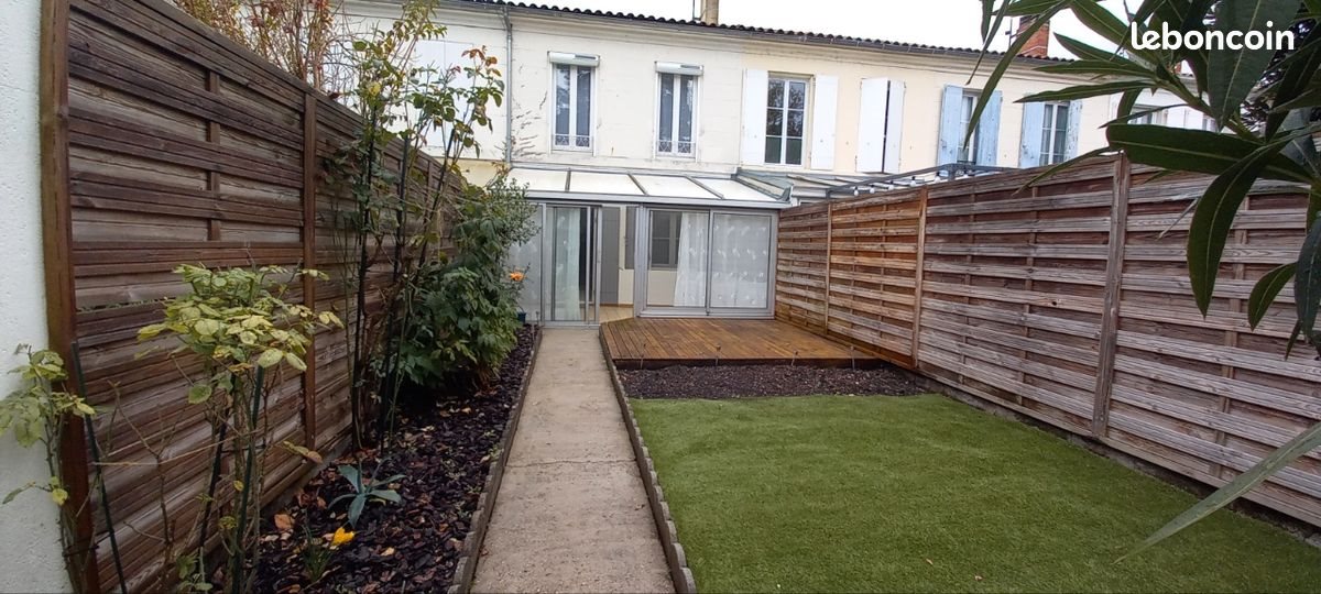 Maison à louer, 60m², Saintes