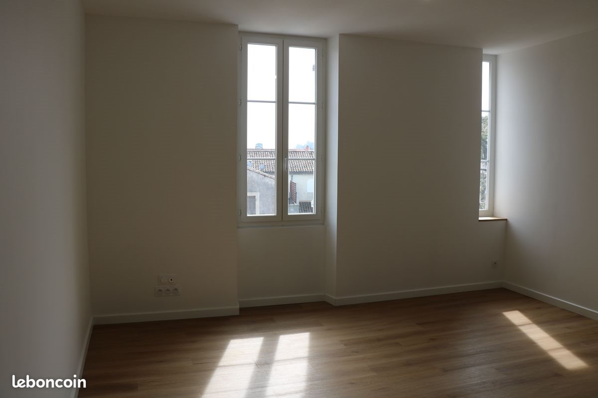 Appartement à louer, 40m², Orange
