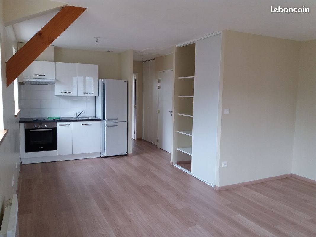 Appartement à louer, 42m², Plomodiern