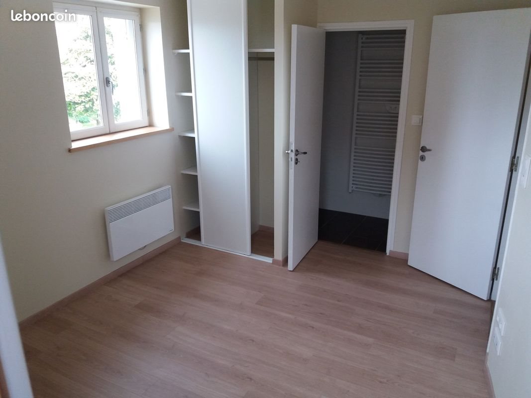 Appartement à louer, 42m², Plomodiern