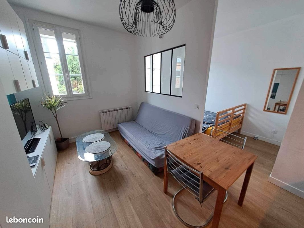 Appartement à louer, 22m², Suresnes