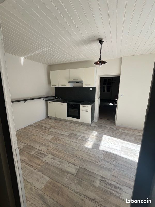 Maison à louer, 120m², Jarnac