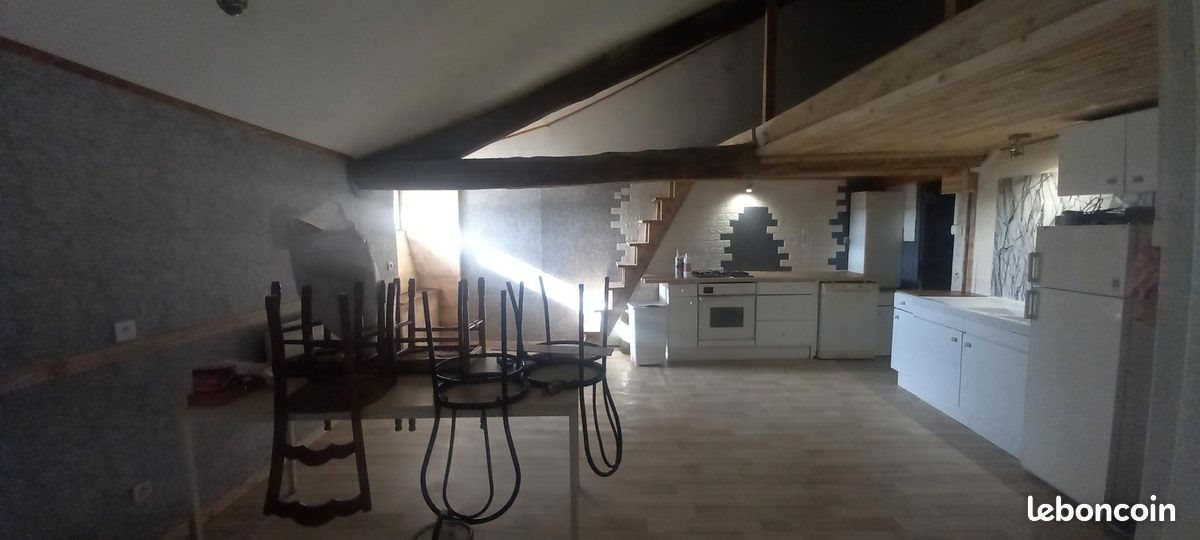 Appartement à louer, 80m², Craponne-sur-Arzon