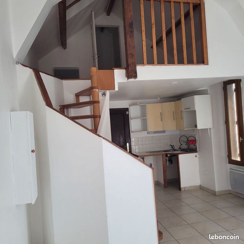 Appartement à louer, 20m², Aulnay-sur-Mauldre