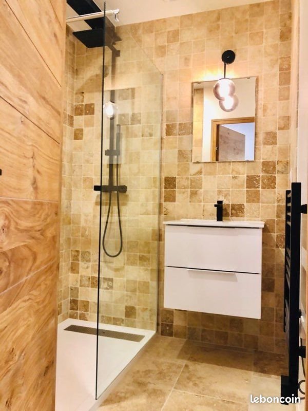 Appartement à louer, 45m², Eyguières