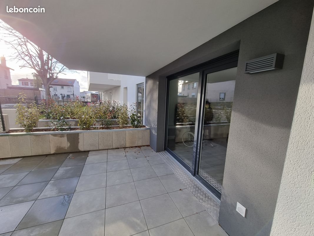 Appartement à louer, 41m², Saint-Max