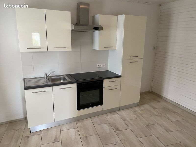 Appartement à louer, 53m², Mazan