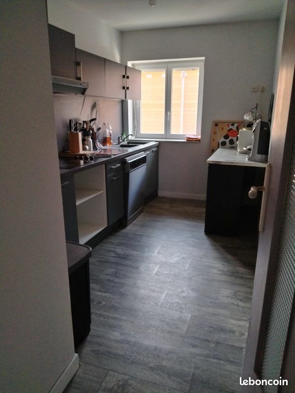 Appartement à louer, 80m², Mézériat