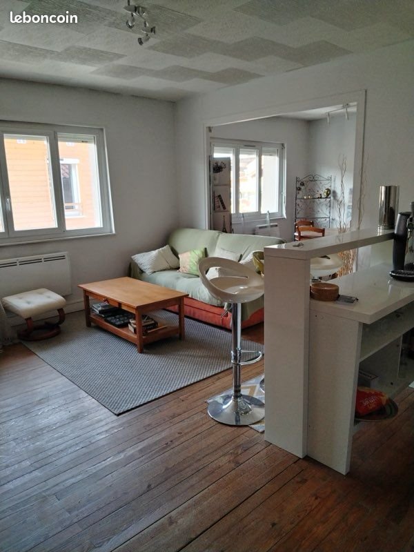 Appartement à louer, 80m², Mézériat