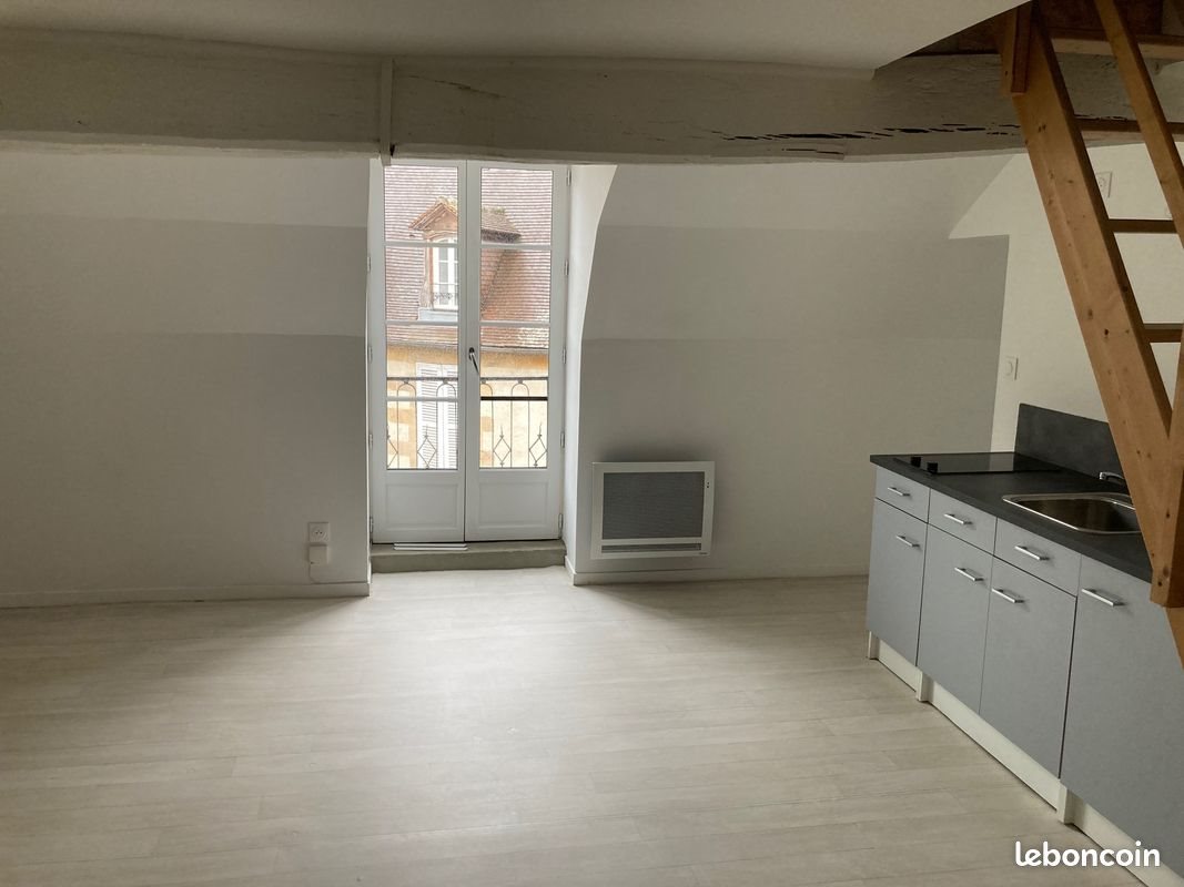 Appartement à louer, 25m², Moulins