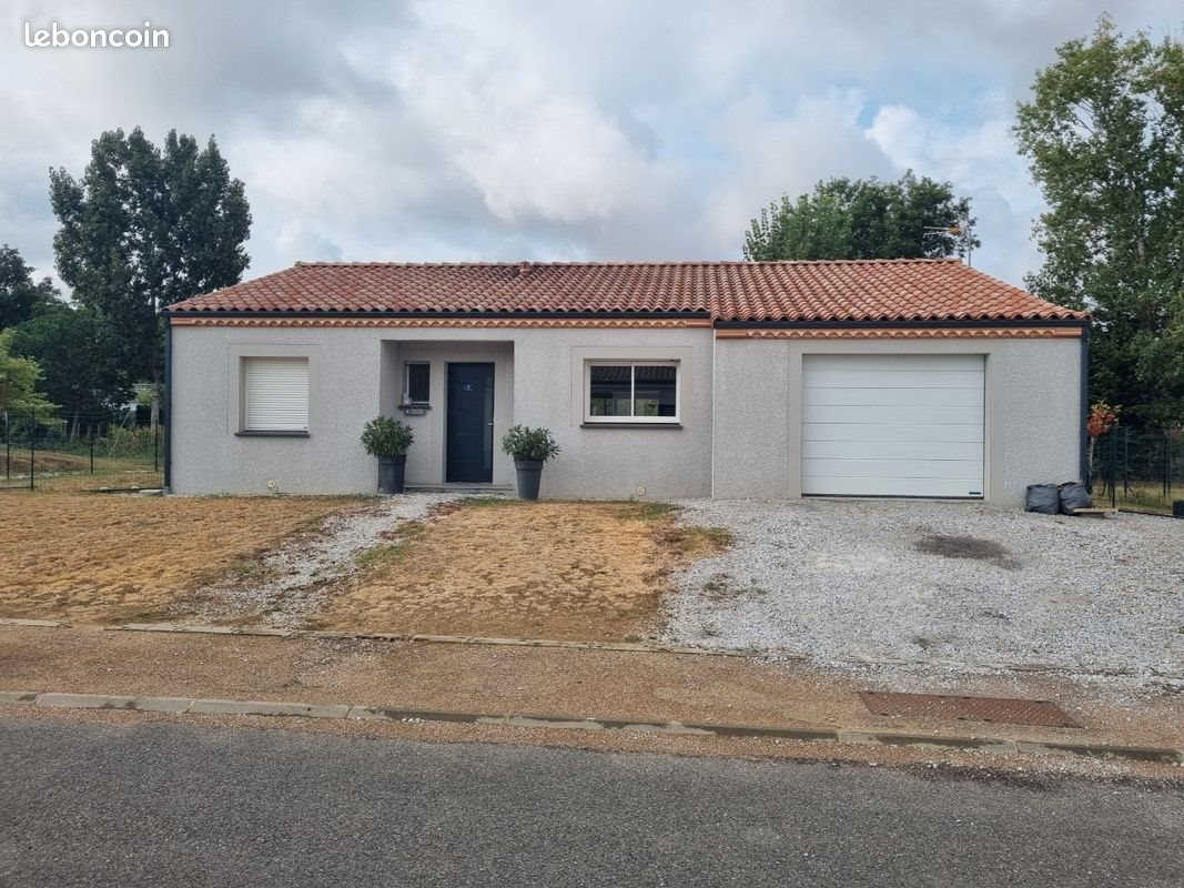 Maison à louer, 80m², Saïx
