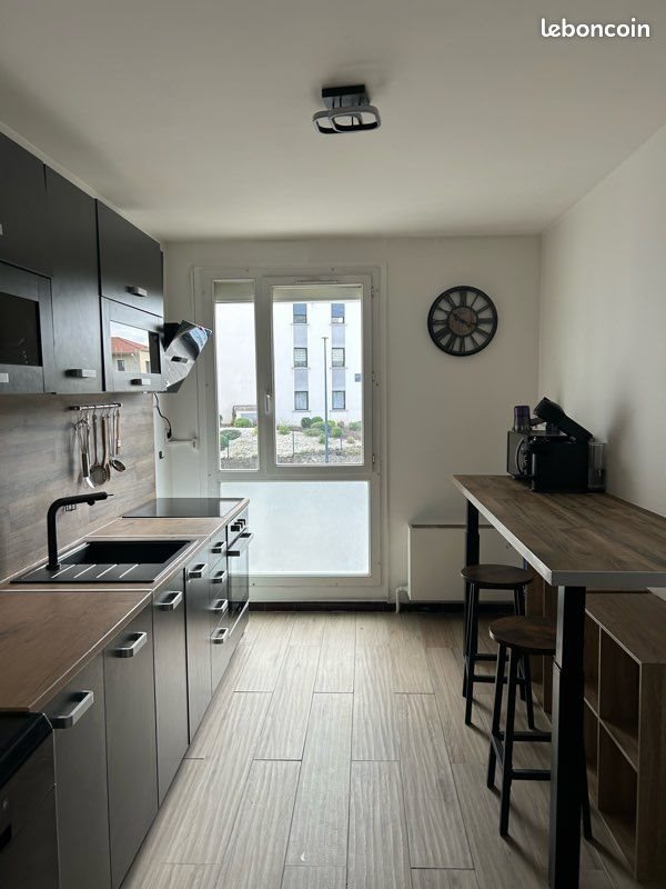 Appartement à louer, 83m², Romans-sur-Isère