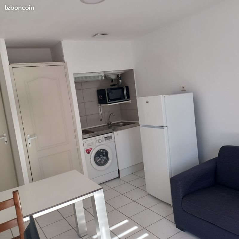 Appartement à louer, 21m², Écully