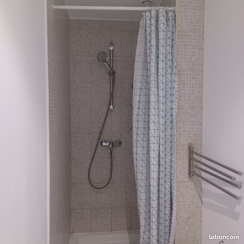 Appartement à louer, 21m², Écully