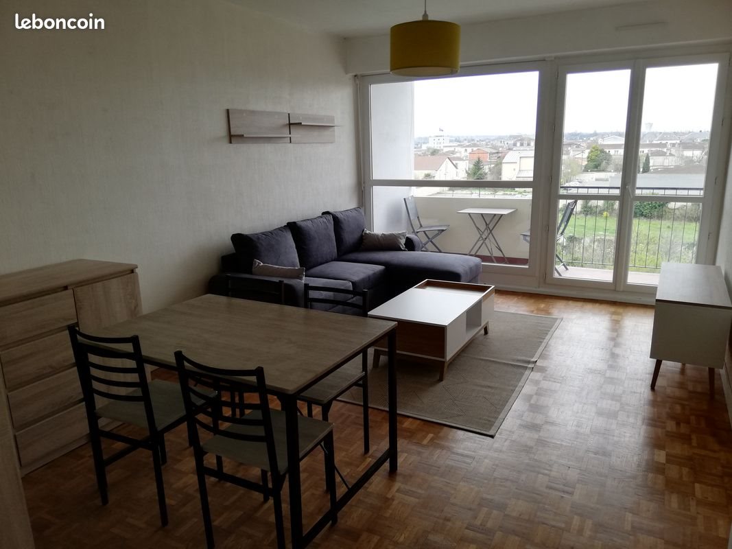 Appartement à louer, 63m², Cognac