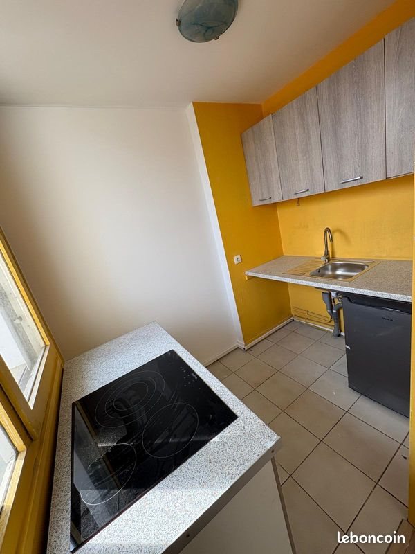 Appartement à louer, 26m², Evry