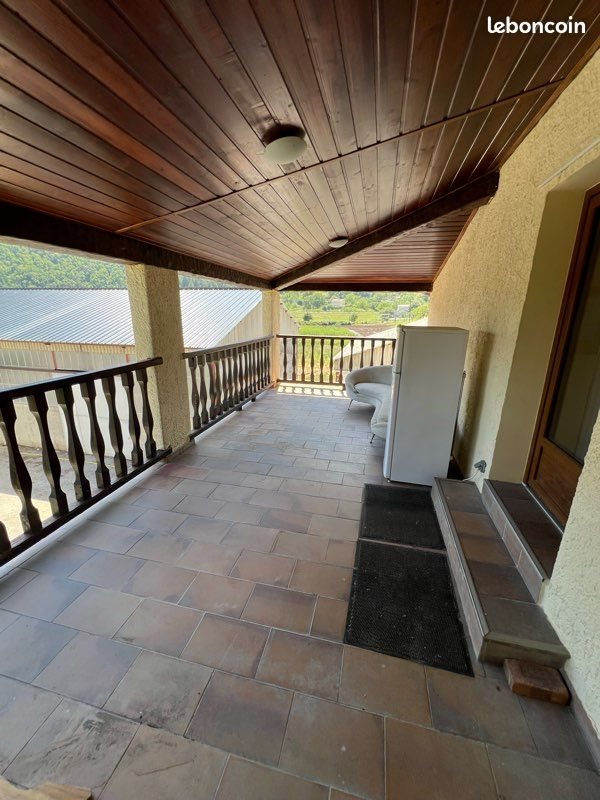 Appartement à louer, 60m², Entrevaux