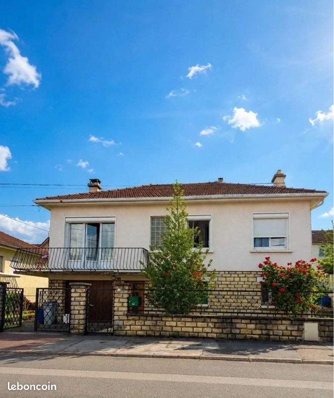 Maison à louer, 85m², Chaumont