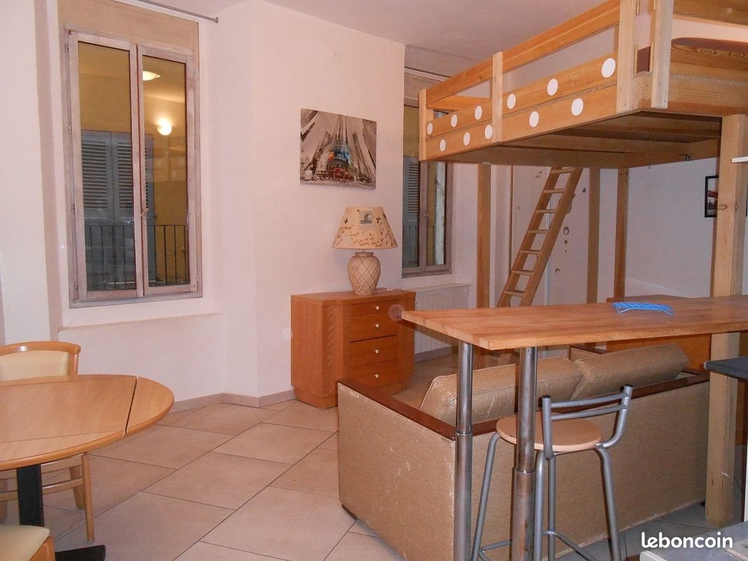 Appartement à louer, 25m², Grasse