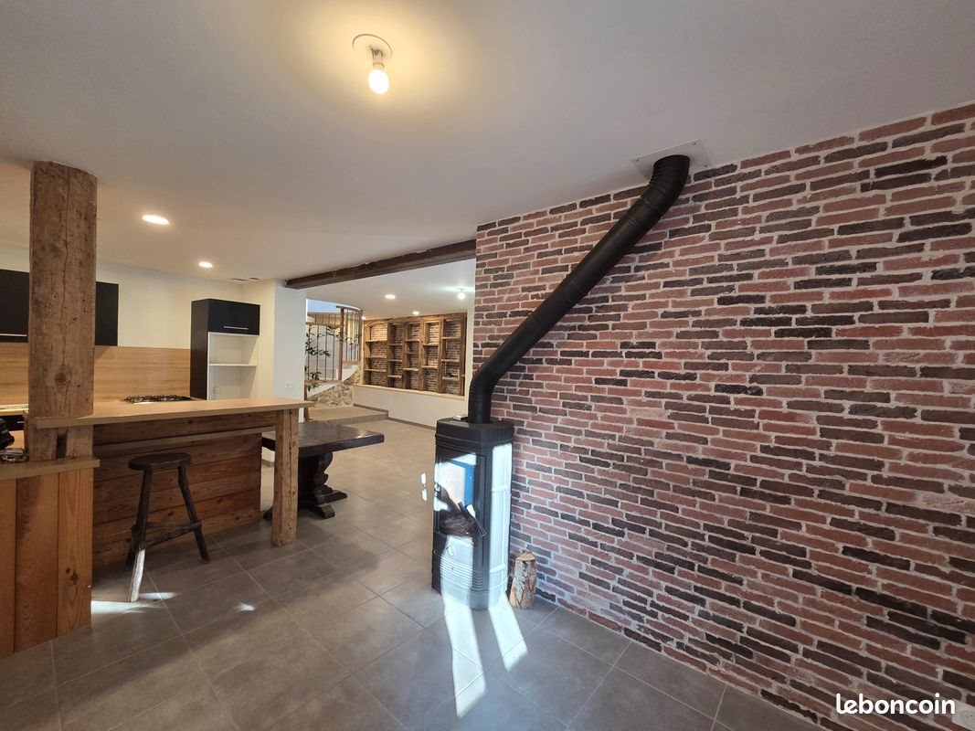 Appartement à louer, 149m², Champfromier