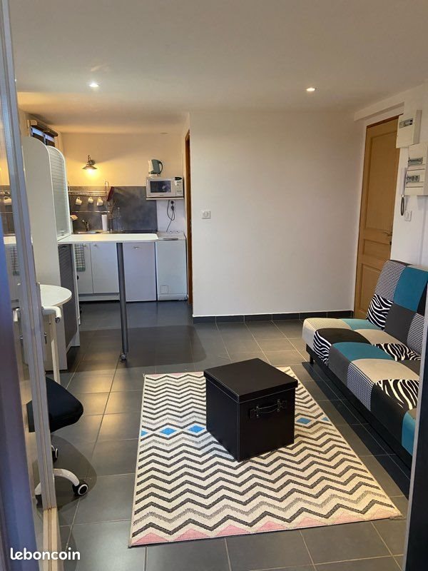 Appartement à louer, 25m², Venelles