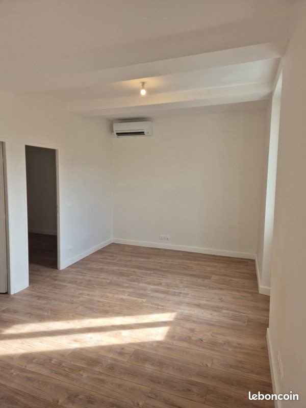 Appartement à louer, 55m², Roquevaire