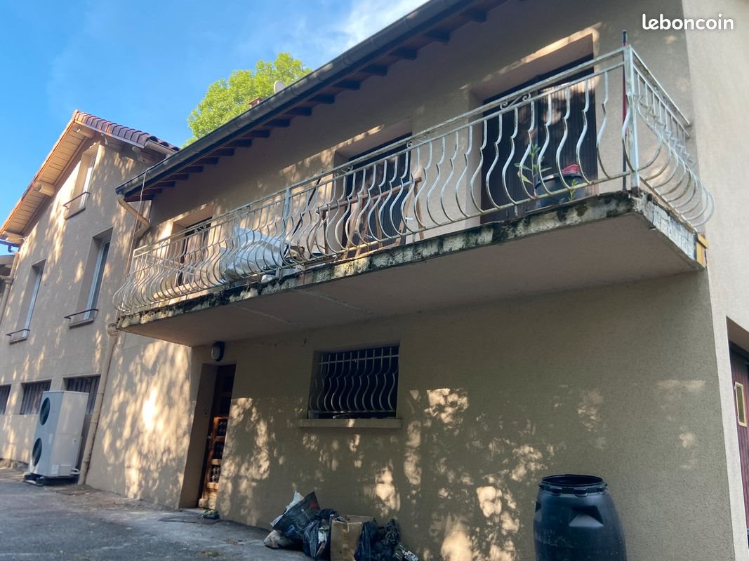 Maison à louer, 100m², Le Chambon-Feugerolles
