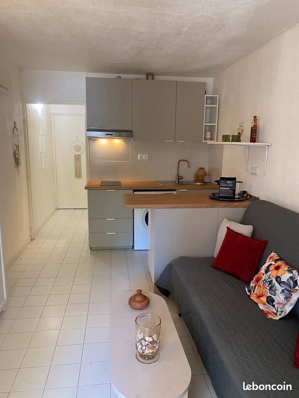Appartement à louer, 20m², Marseille 8ème