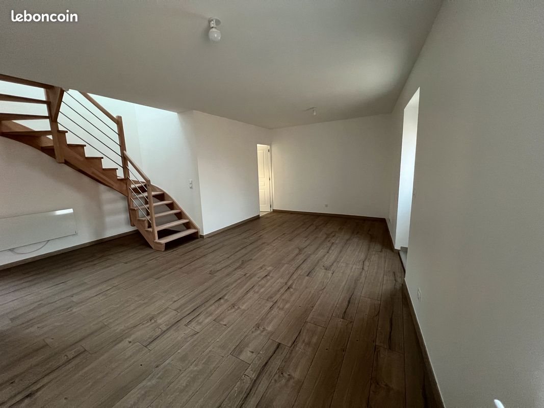 Appartement à louer, 72m², Génissieux