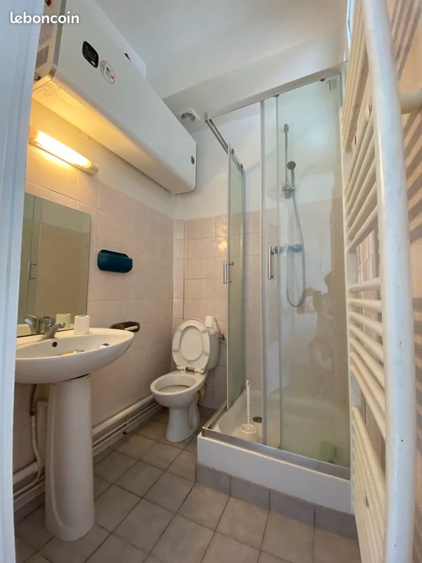 Appartement à louer, 28m², Vénissieux