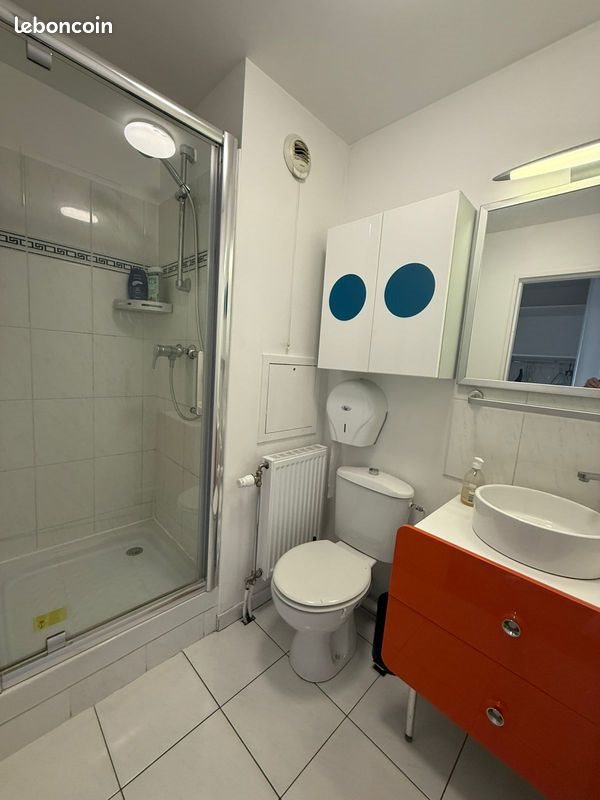 Appartement à louer, 28m², Courbevoie