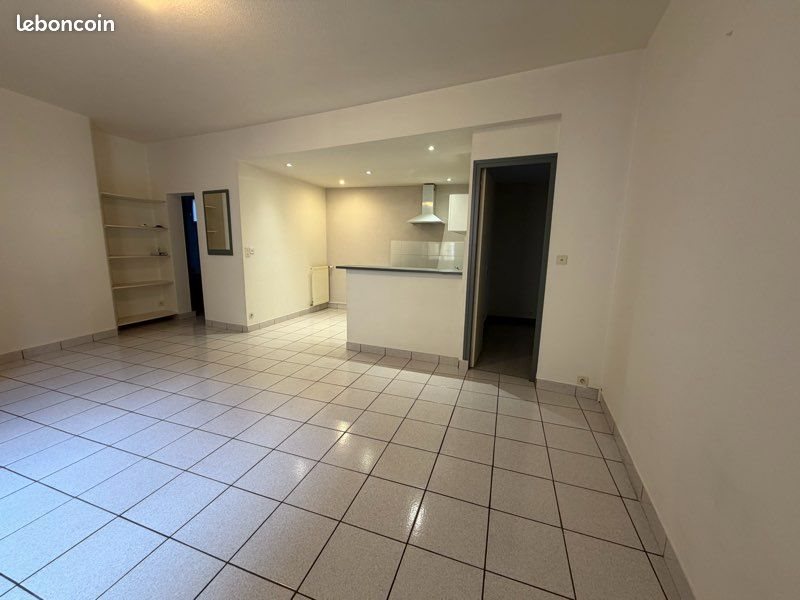 Appartement à louer, 60m², Charlieu
