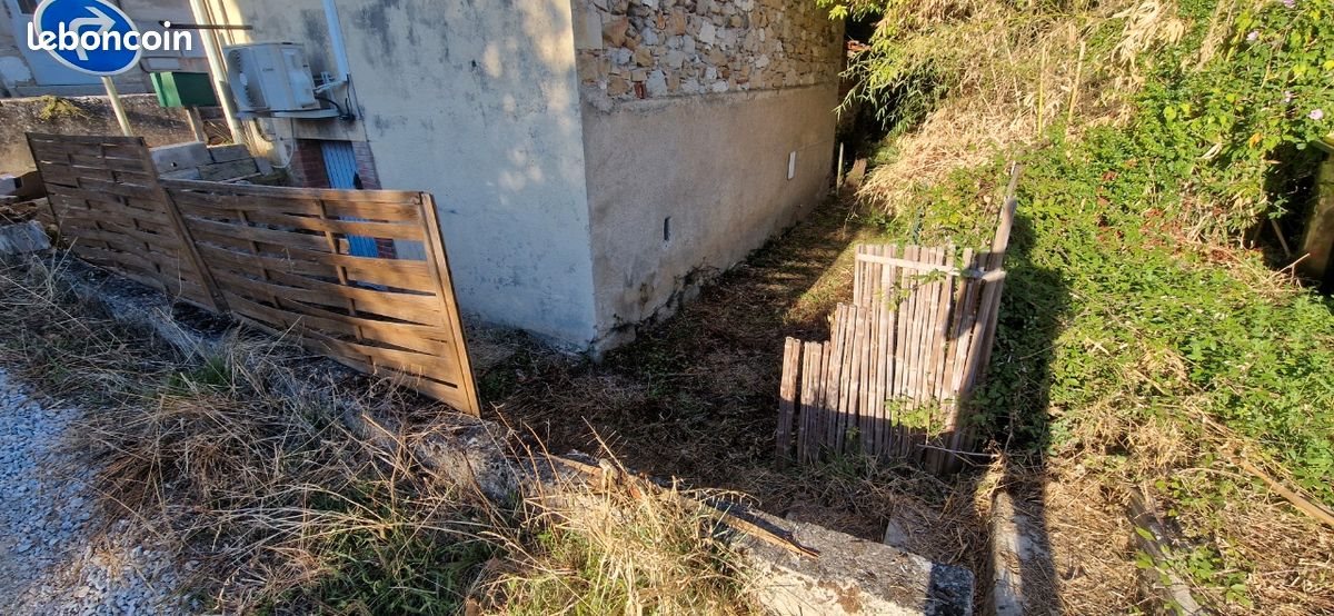 Maison à louer, 27m², Saïx