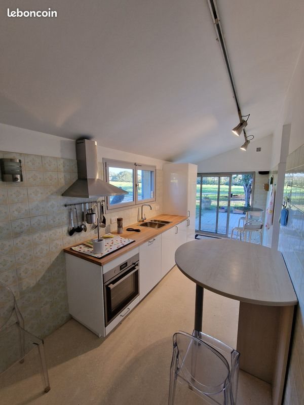 Appartement à louer, 150m², Morières-lès-Avignon