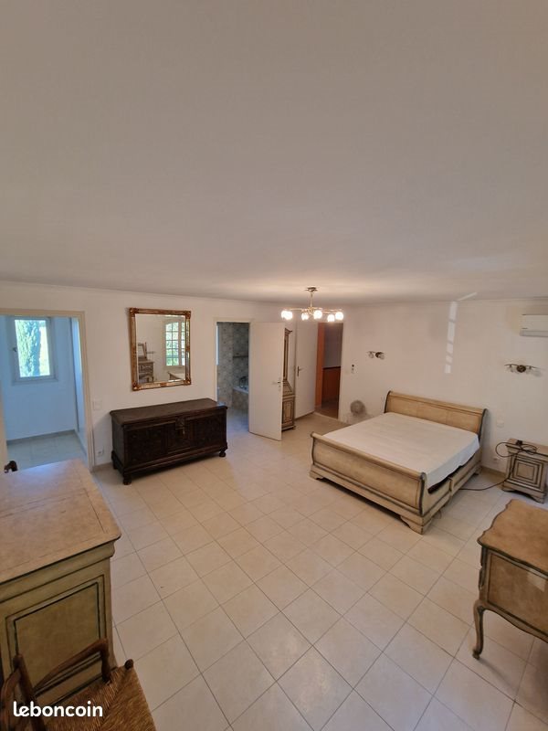 Appartement à louer, 150m², Morières-lès-Avignon