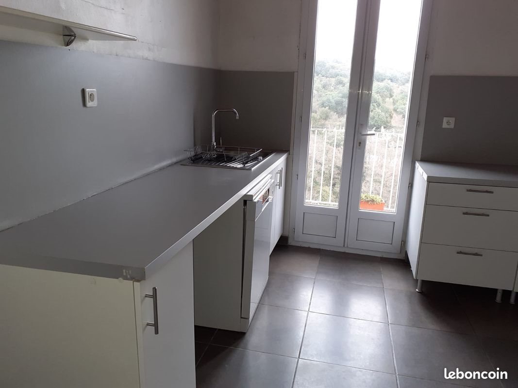 Appartement à louer, 100m², Corte