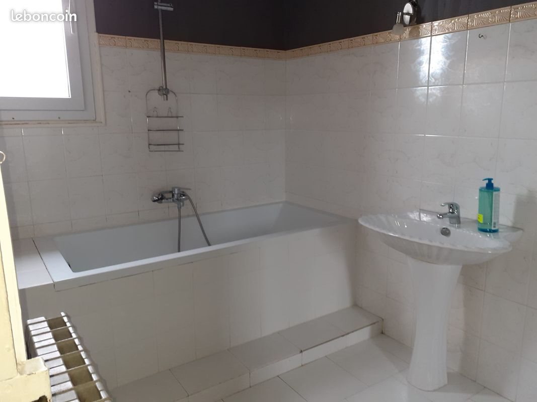 Appartement à louer, 100m², Corte