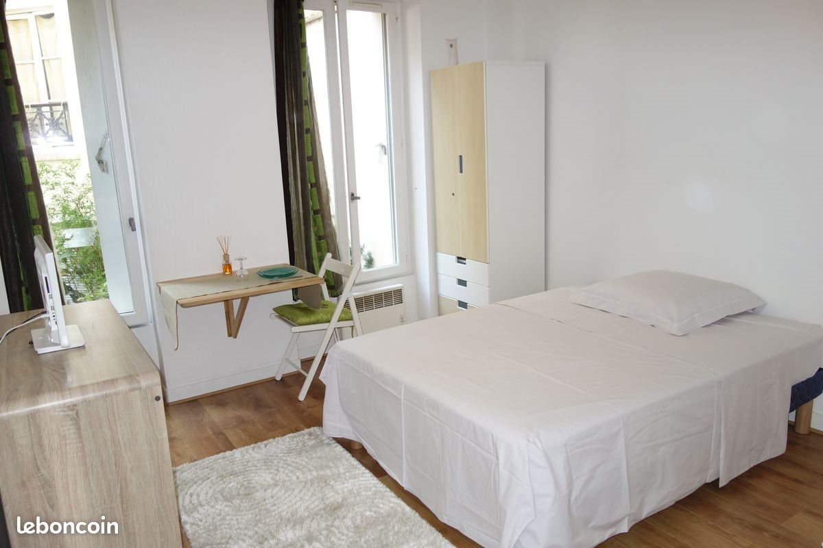 Appartement à louer, 18m², Paris 18ème