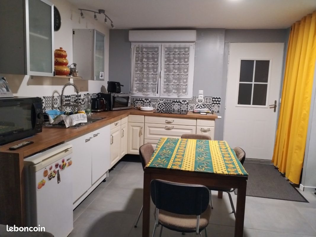 Appartement à louer, 44m², Four