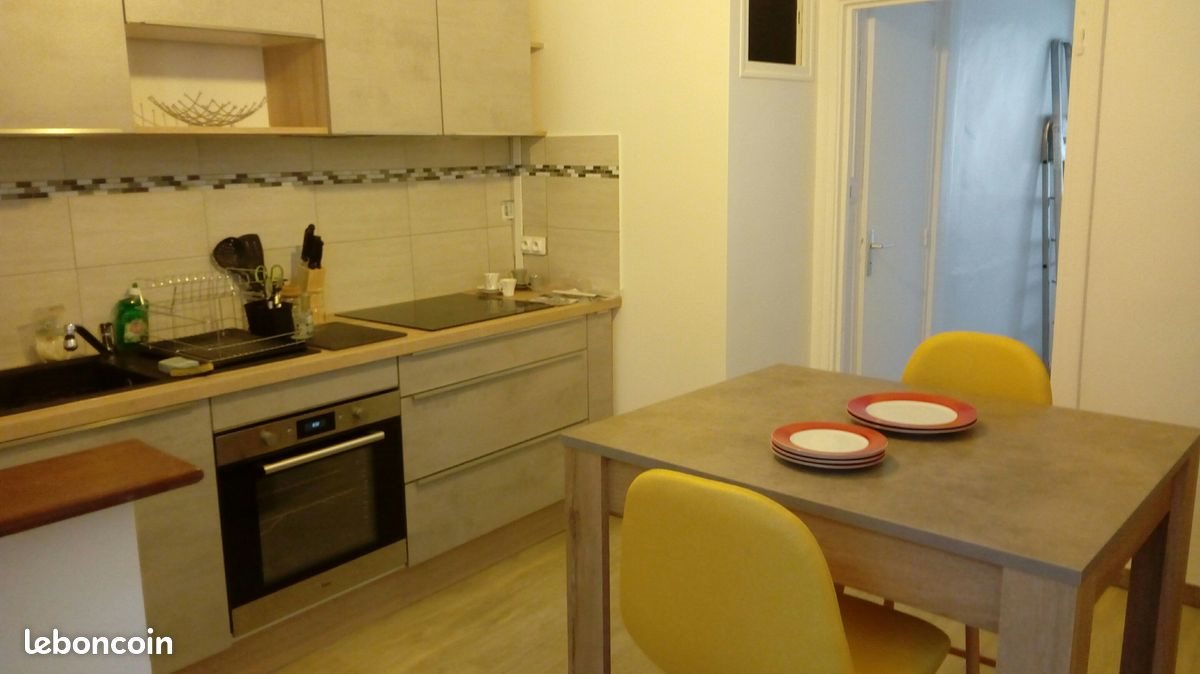 Appartement à louer, 61m², Privas