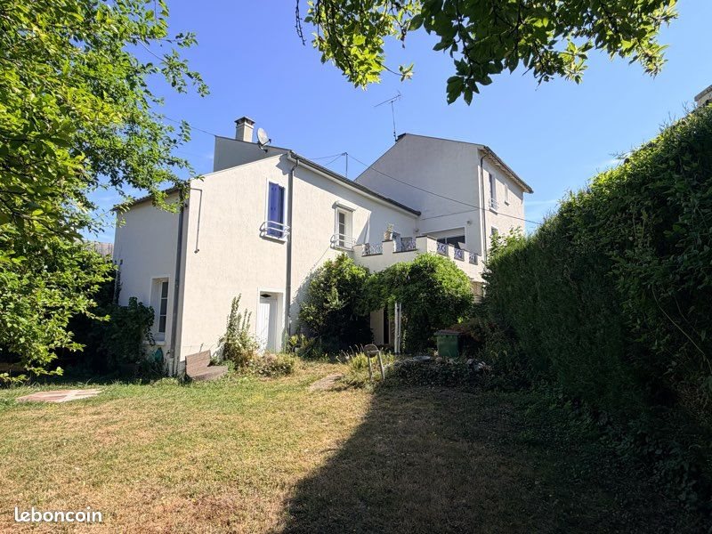 Maison à vendre, 135m², Beynes