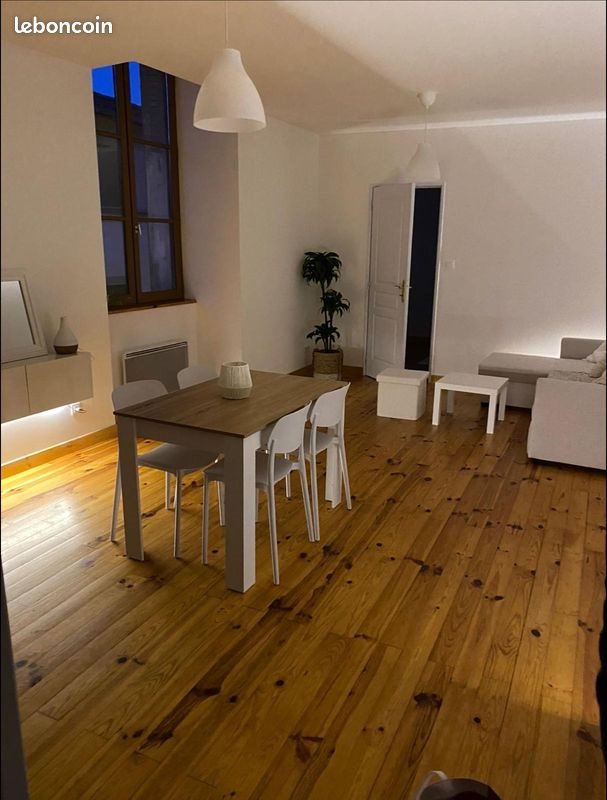 Appartement à louer, 64m², Charlieu