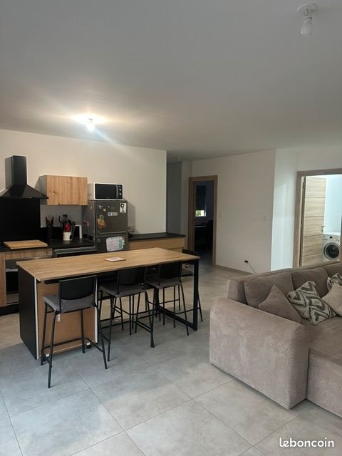 Appartement à louer, 70m², Les Mages