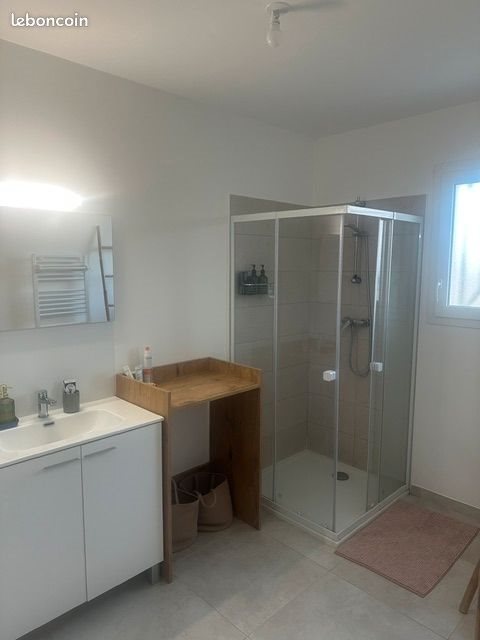 Appartement à louer, 70m², Les Mages
